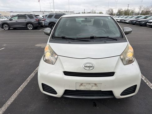 Used 2014 Scion iQ image 10