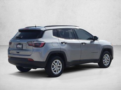Used 2018 Jeep Compass Sport FWD image 5