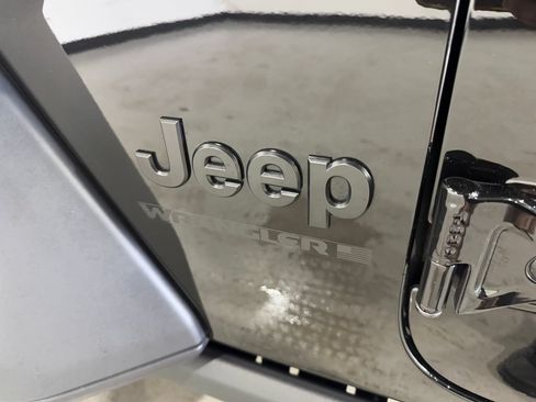 Used 2025 Jeep Wrangler Unlimited Sport AWD/4WD image 30
