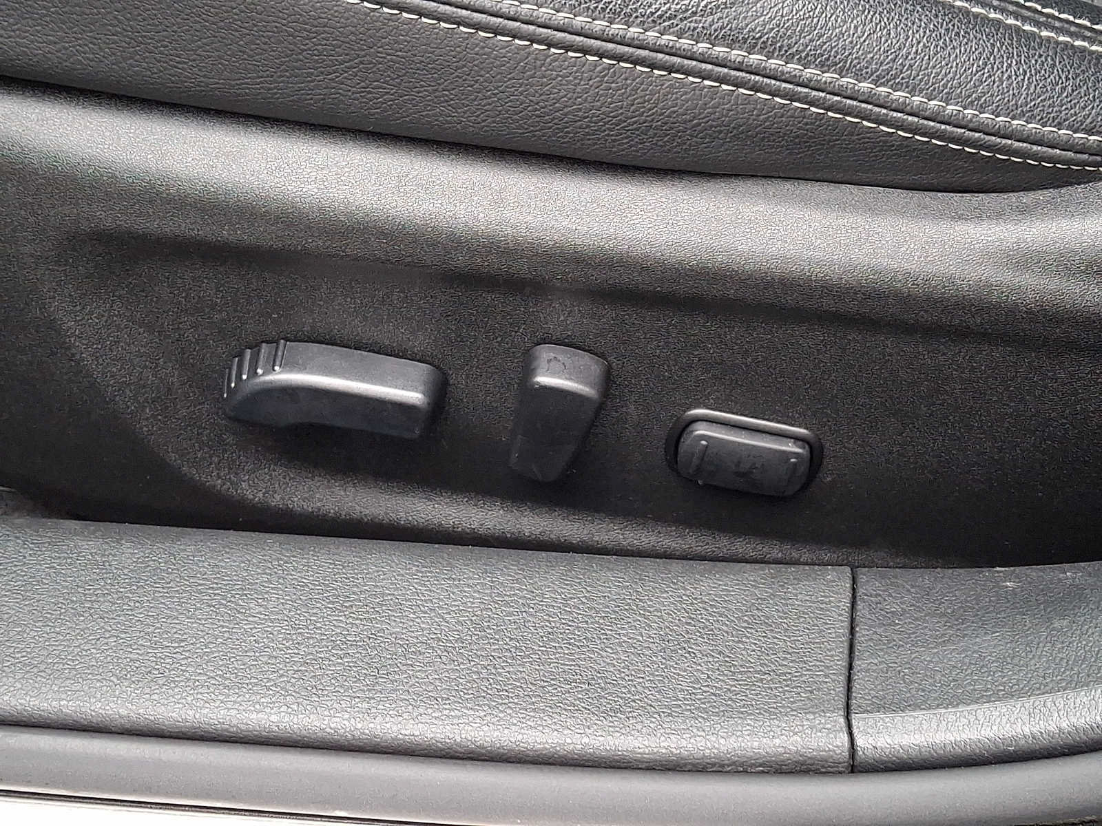 Used 2024 Nissan Altima 2.5 SL FWD image 11