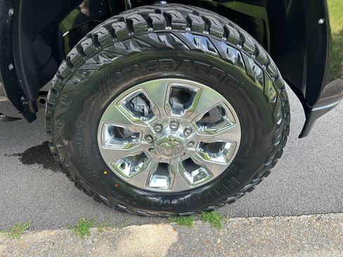 Used 2023 RAM 2500 Limited image 54