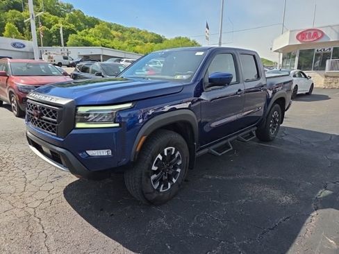 Used 2023 Nissan Frontier PRO-4X w/ Pro Convenience Package AWD/4WD image 3