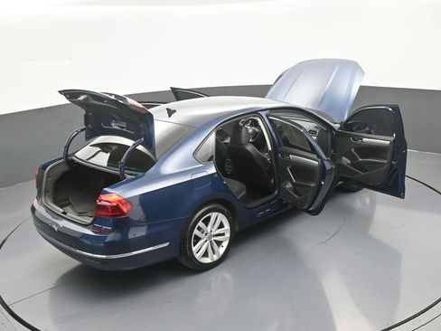 Used 2019 Volkswagen Passat 2.0T Wolfsburg image 65