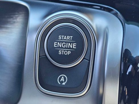 New 2026 Mercedes-Benz GLB 250 image 34