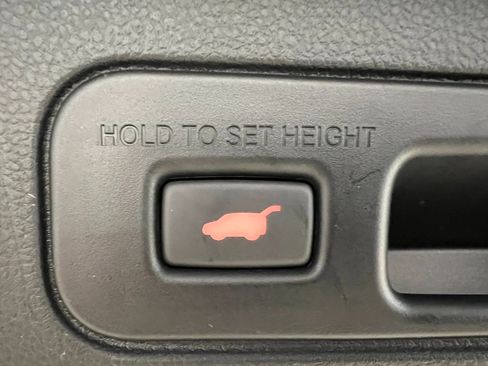 New 2025 Honda Pilot Touring image 32