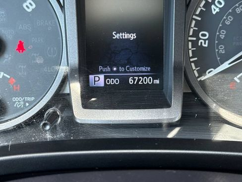 Used 2016 Toyota Tacoma TRD Sport AWD/4WD image 20