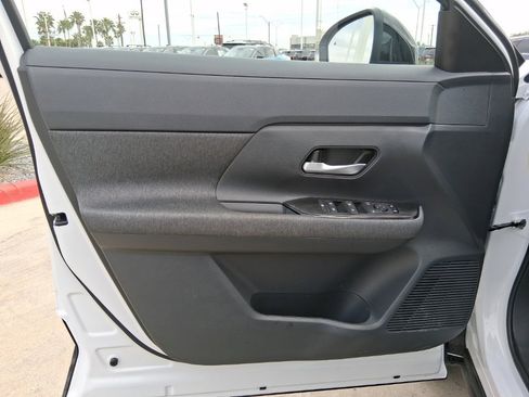 New 2026 Nissan Kicks SV image 21