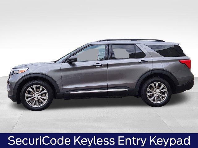 Certified 2023 Ford Explorer XLT w/ Equipment Group 202A AWD/4WD image 5