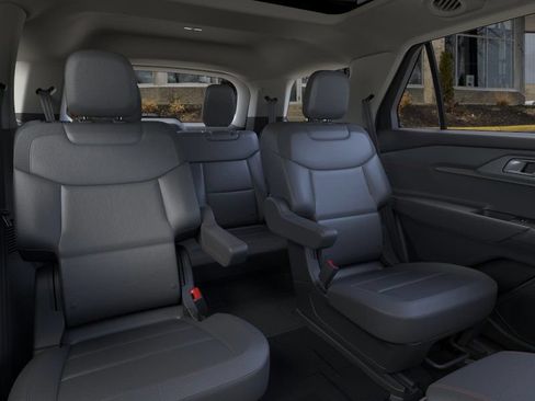 Used 2026 Ford Explorer Active w/ Active Comfort Package AWD/4WD image 13