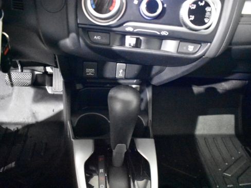 Used 2019 Honda Fit LX image 23