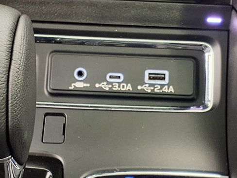 Certified 2025 Subaru Ascent Bronze Edition AWD/4WD image 21