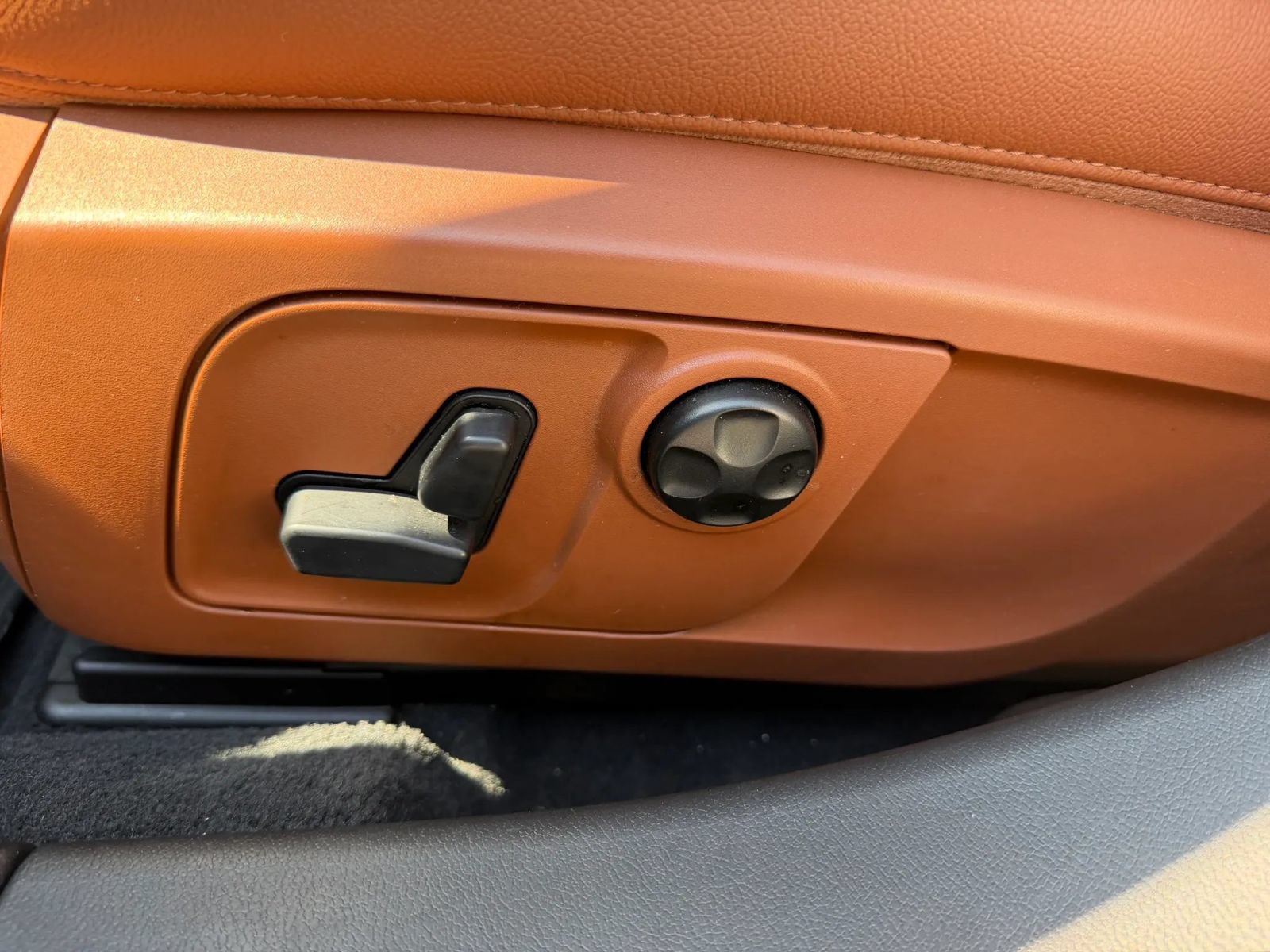Used 2019 Maserati Ghibli RWD image 11