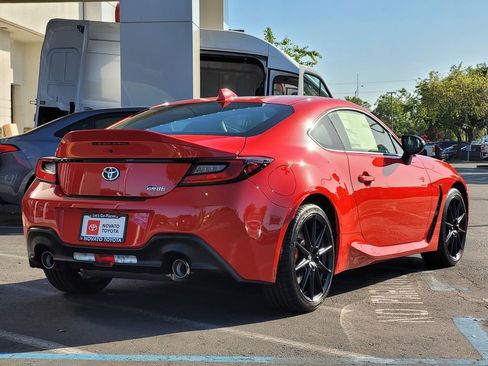 New 2026 Toyota GR86 Premium RWD image 4