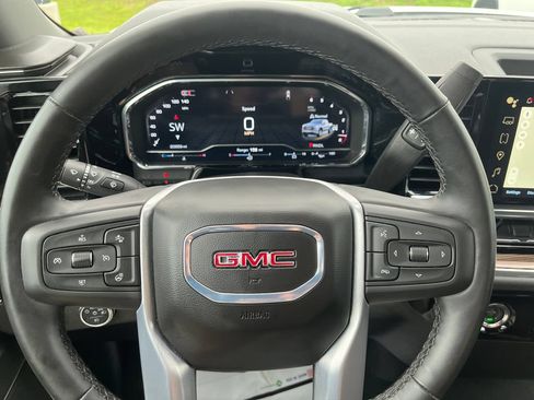 Used 2024 GMC Sierra 1500 Elevation AWD/4WD image 15