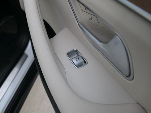 Used 2024 Mercedes-Benz GLE 450 4MATIC image 33