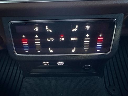 Used 2019 Audi A6 3.0T Premium Plus image 40