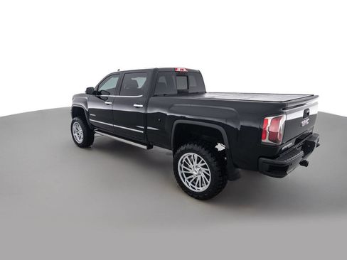 Used 2017 GMC Sierra 1500 Denali w/ Denali Ultimate Package image 7
