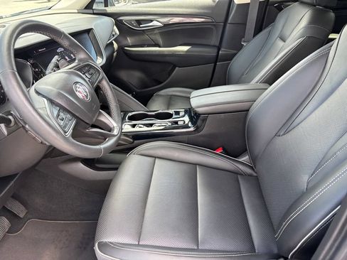 Used 2022 Buick Envision Essence w/ Technology Package I FWD image 9