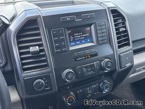Used 2017 Ford F150 XLT image 24