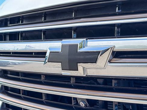 Used 2024 Chevrolet Tahoe High Country w/ Advanced Technology Package AWD/4WD image 13