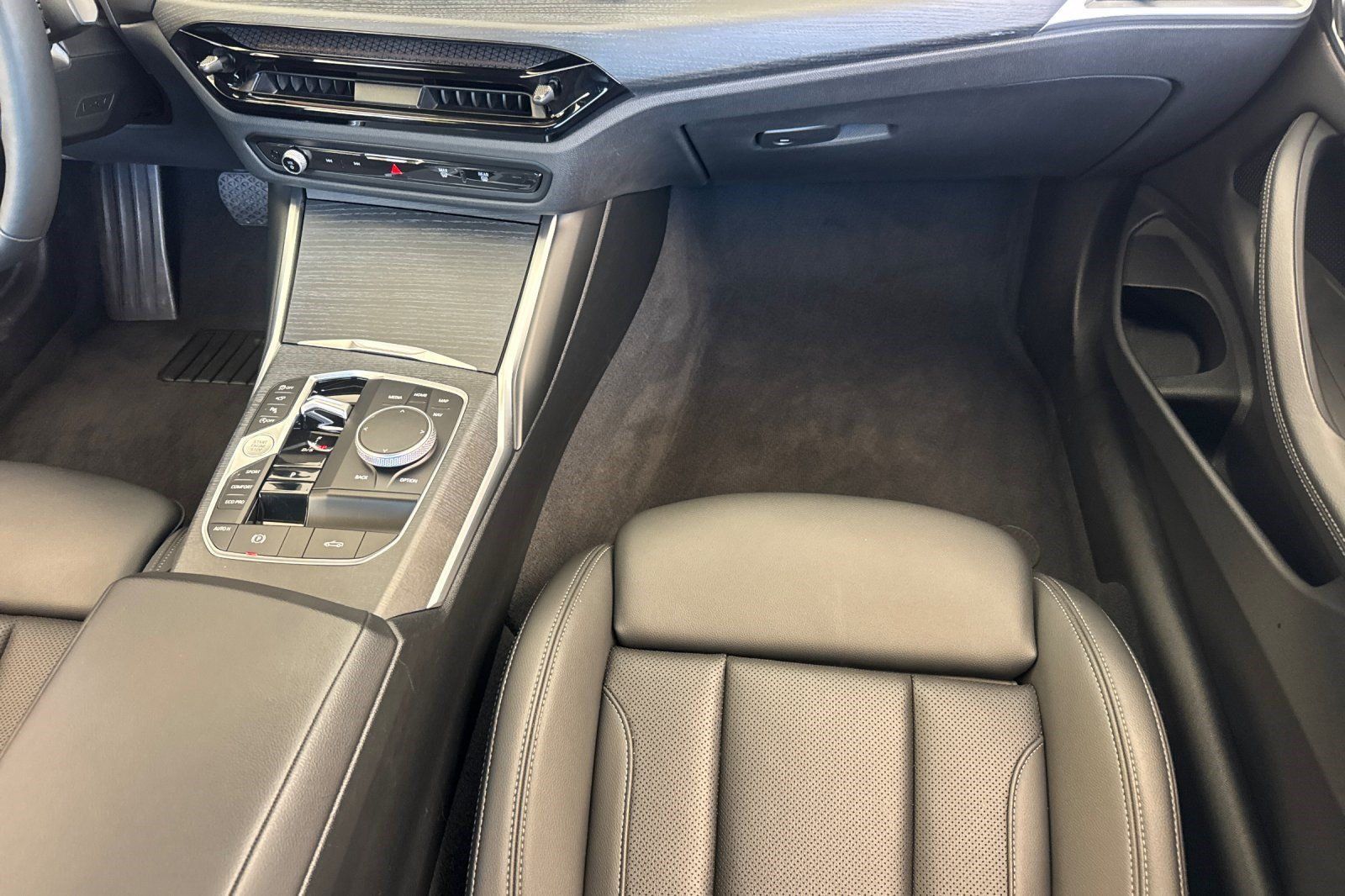 Used 2025 BMW 430i Convertible w/ Convenience Package RWD image 31