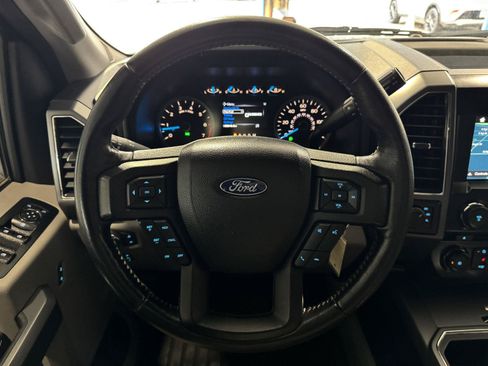 Used 2017 Ford F150 XLT w/ Equipment Group 302A Luxury AWD/4WD image 18