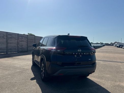 Certified 2023 Nissan Rogue SV FWD image 9