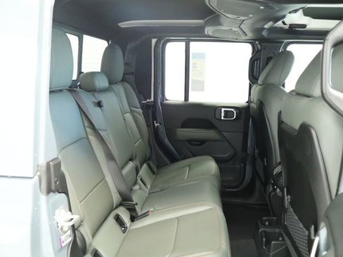 New 2026 Jeep Gladiator Mojave AWD/4WD image 24