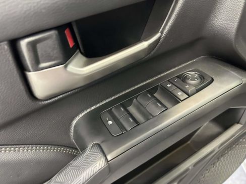 Certified 2024 Toyota Tacoma Limited AWD/4WD image 19