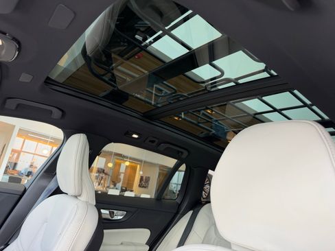 New 2026 Volvo V60 B5 Cross Country Ultra w/ Protection Package Premier image 9