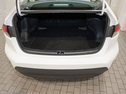 Used 2025 Toyota Corolla LE image 6