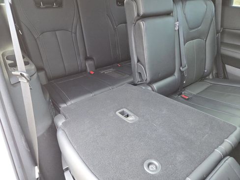 Used 2023 INFINITI QX60 Luxe image 29