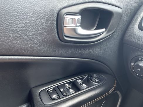 Used 2021 Jeep Compass Limited image 21