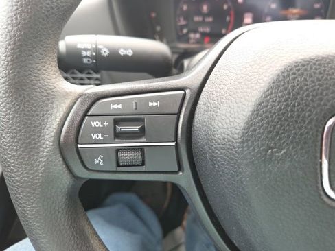 Used 2023 Honda Accord EX image 30