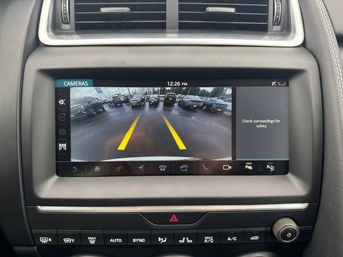 Used 2020 Jaguar E-PACE R-Dynamic SE image 35