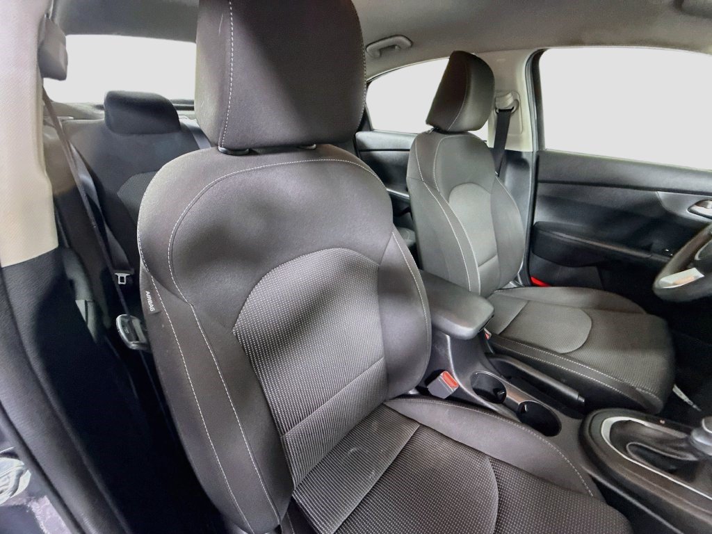 Used 2020 Kia Forte LXS FWD image 27