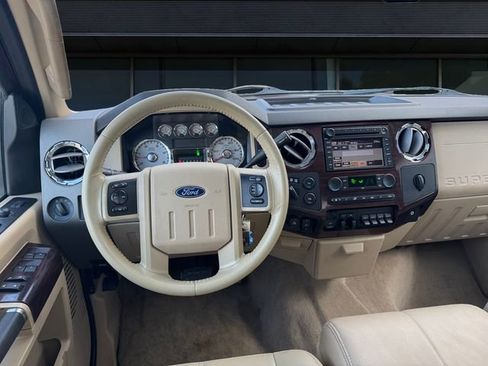 Used 2008 Ford F250 Lariat image 12