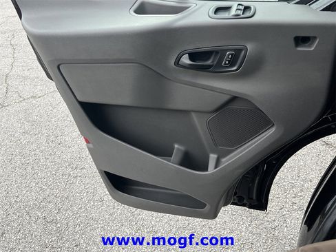 Used 2023 Ford Transit 350 XLT image 18