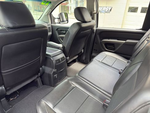 Used 2015 Nissan Titan SL w/ SL Moonroof Package AWD/4WD image 26