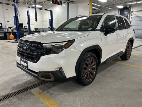 Used 2025 Subaru Forester Sport image 4