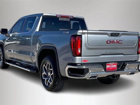 Certified 2026 GMC Sierra 1500 SLT image 4