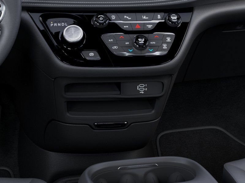 New 2026 Chrysler Pacifica Select AWD/4WD image 25