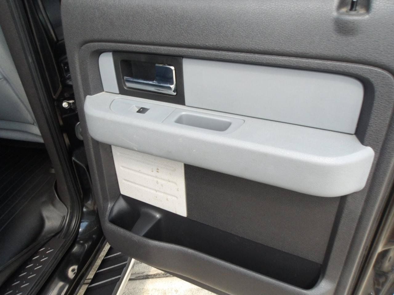 Used 2013 Ford F150 XLT w/ Luxury Equipment Group RWD image 7