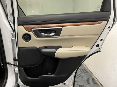 Used 2020 Honda CR-V Touring image 18