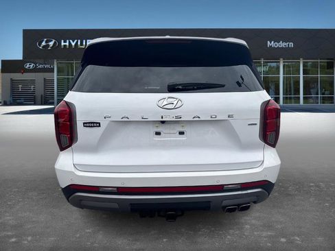 Certified 2025 Hyundai Palisade SEL image 6