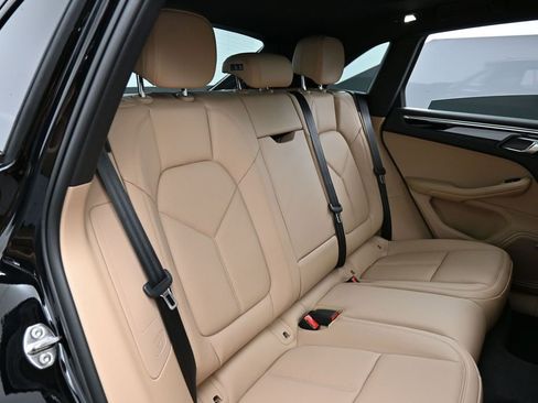 New 2026 Porsche Macan AWD/4WD image 26