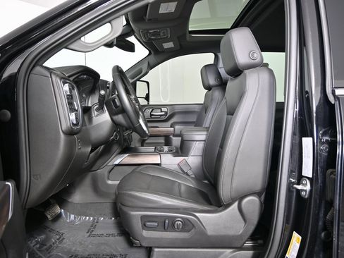 Used 2023 GMC Sierra 2500 SLT w/ SLT Premium Package image 21