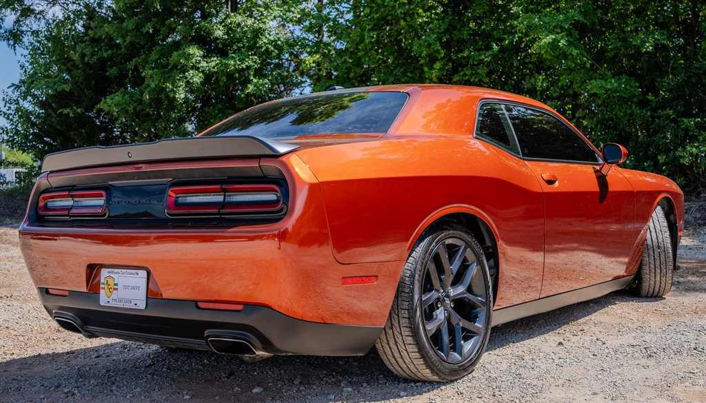 Used 2020 Dodge Challenger SXT w/ Blacktop Package RWD image 5