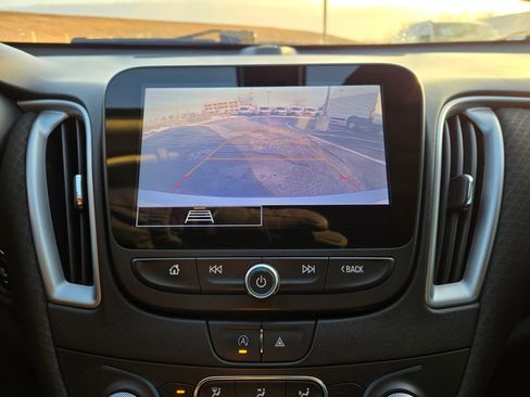 Used 2022 Chevrolet Malibu LT image 22