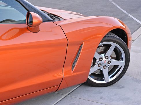 Used 2007 Chevrolet Corvette Coupe w/ Preferred Equipment Group RWD image 33